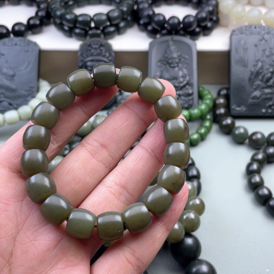 和田玉手串未镶嵌