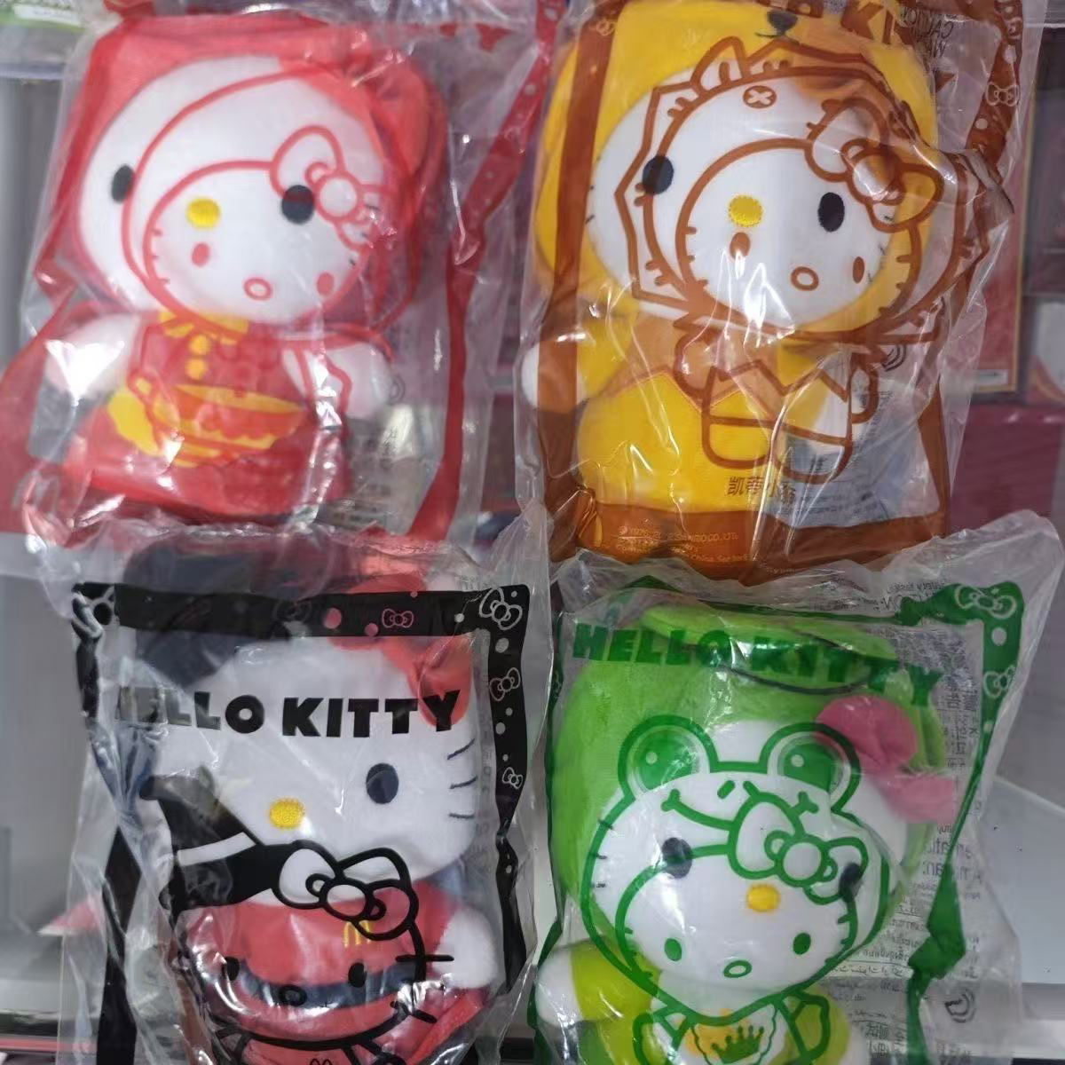 麦当劳2012限量圣诞玩具公仔kitty公仔玩偶