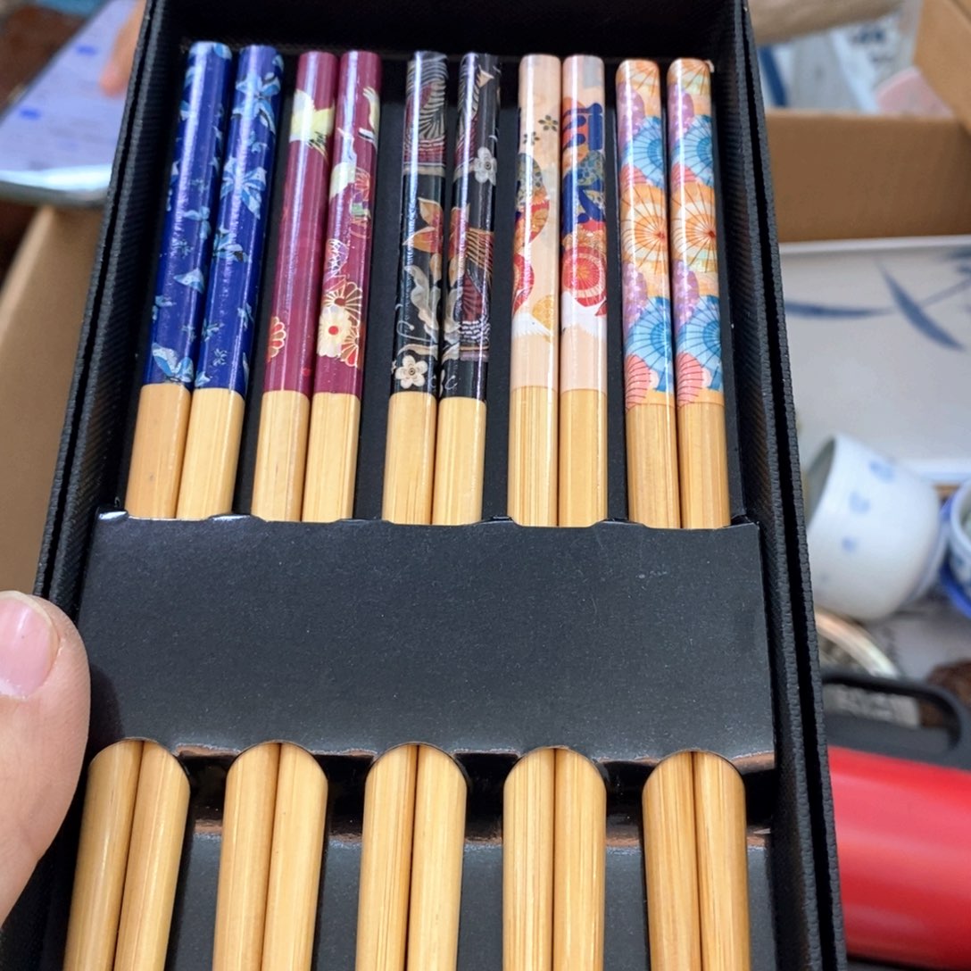 瓷片哈哈哈哈哈哈哈哈哈哈