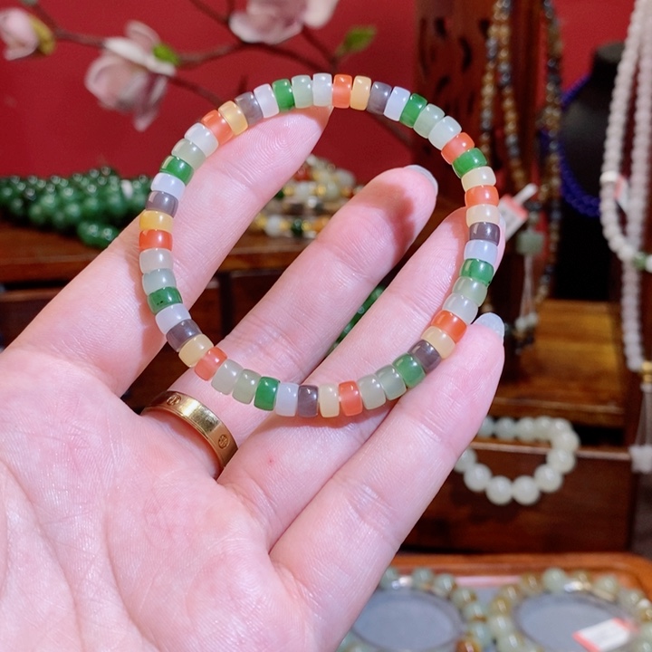 未镶嵌和田玉手链