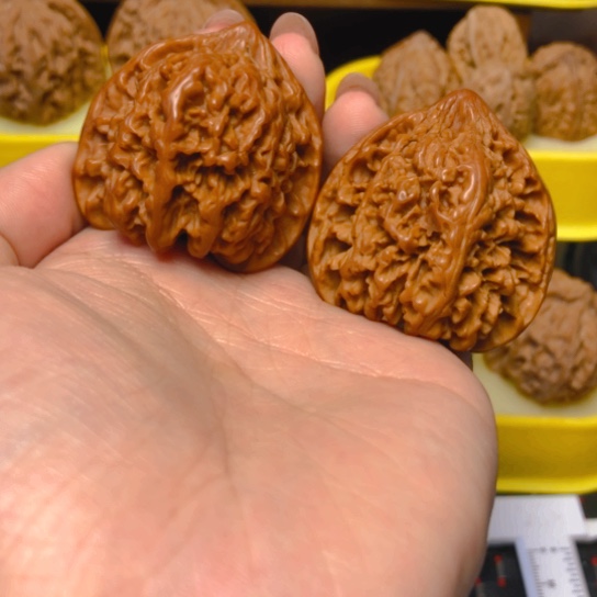 【闪购商品】文玩核桃吊坠满天星
