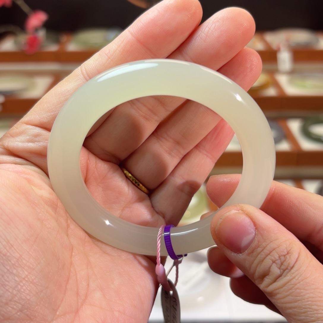 和田玉未镶嵌手镯暖白荔枝冻胖圆手镯无包容