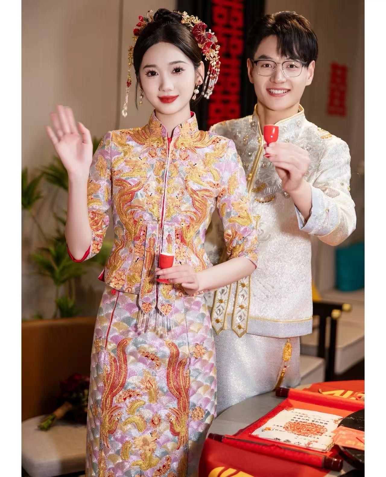 2025新款金粉色龙凤褂高端显瘦大气结婚婚服嫁衣