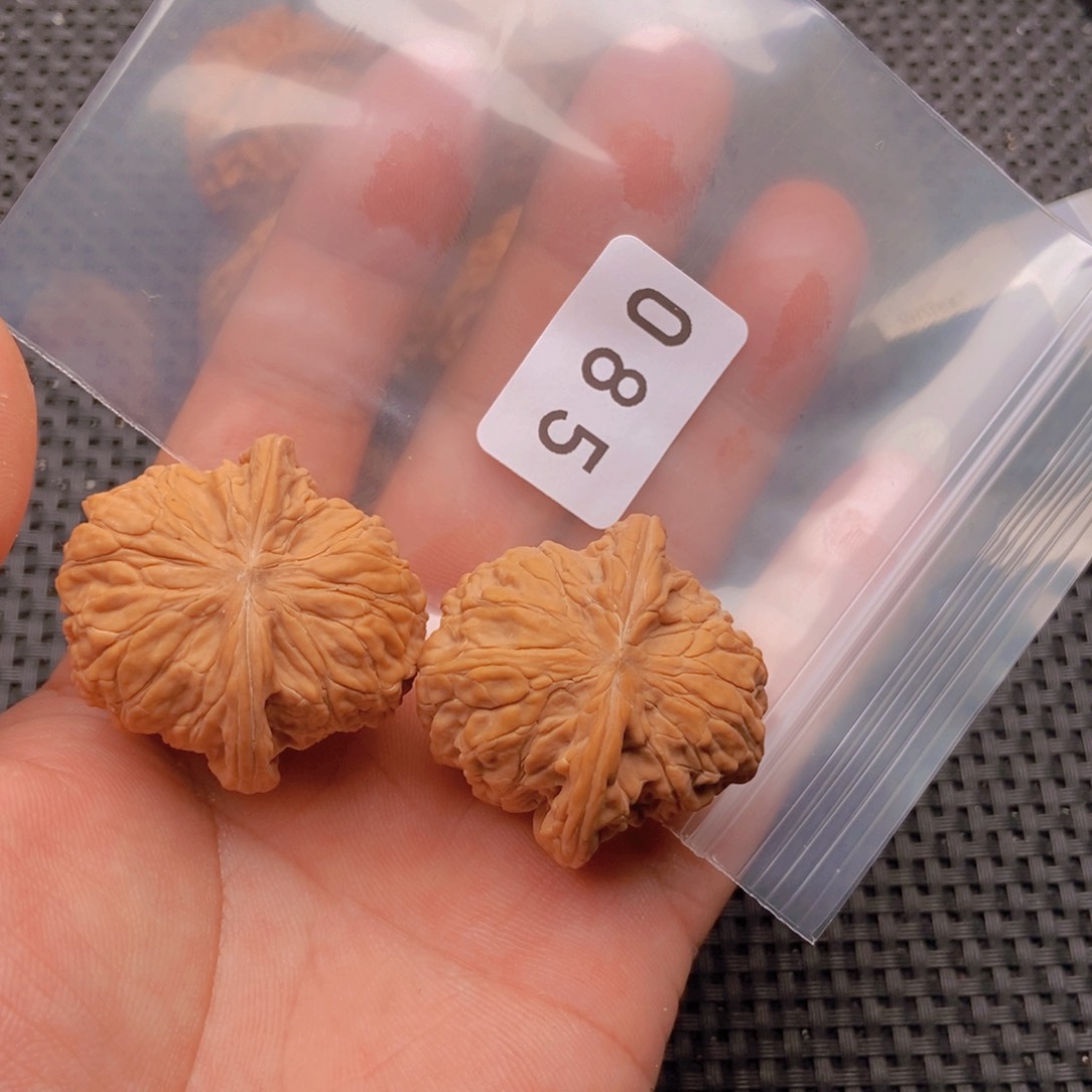 文玩核桃吊坠2****2058000000