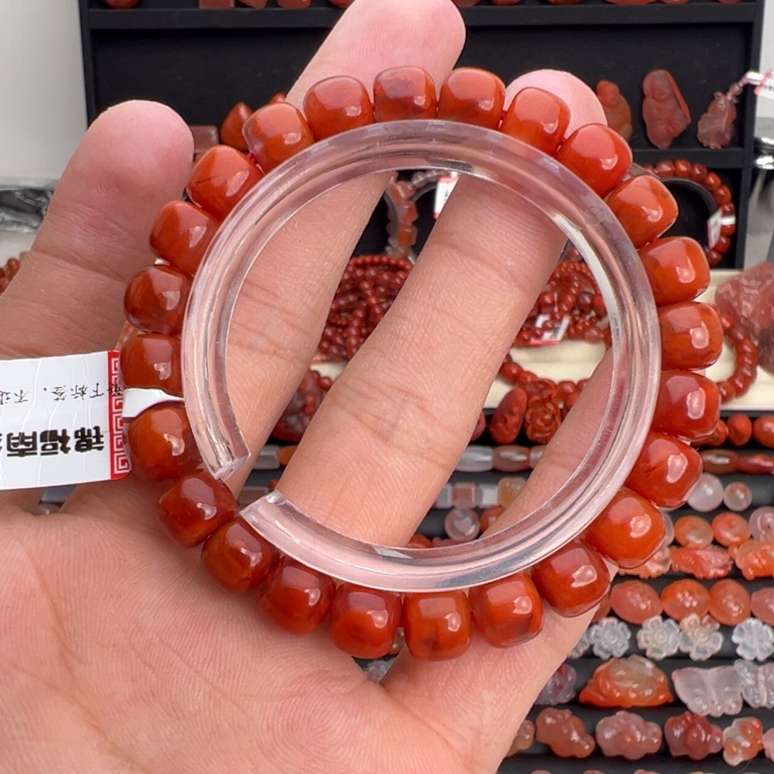 可***着南红玛瑙未镶嵌颈饰老型单圈8mm