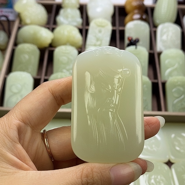 昆仑石双面关公牌