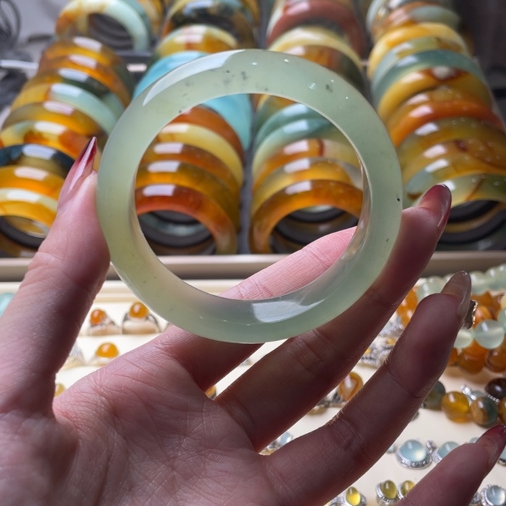 蛇纹石玉手镯未镶嵌54.5
