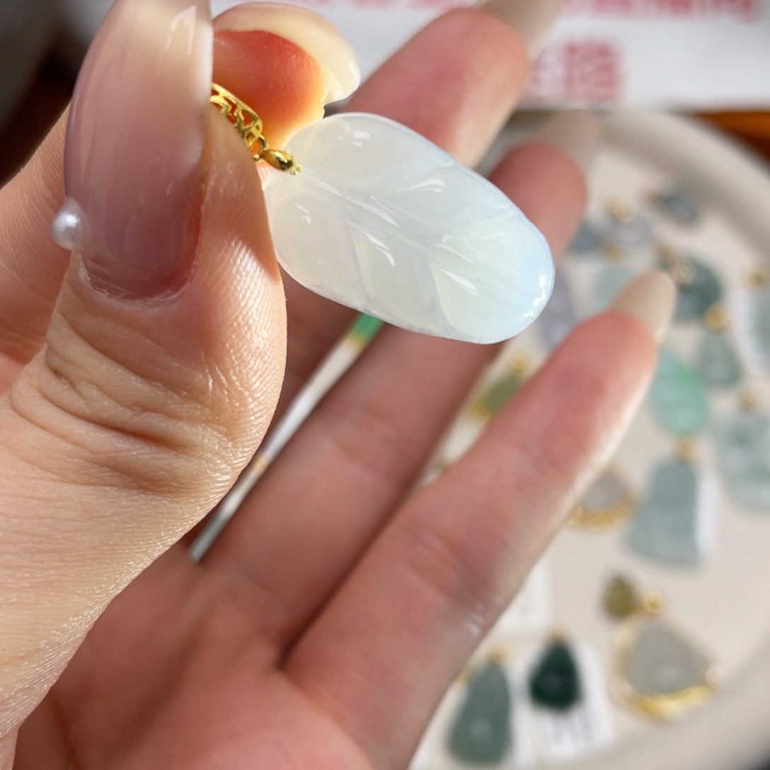 翡翠银S925镶嵌颈饰