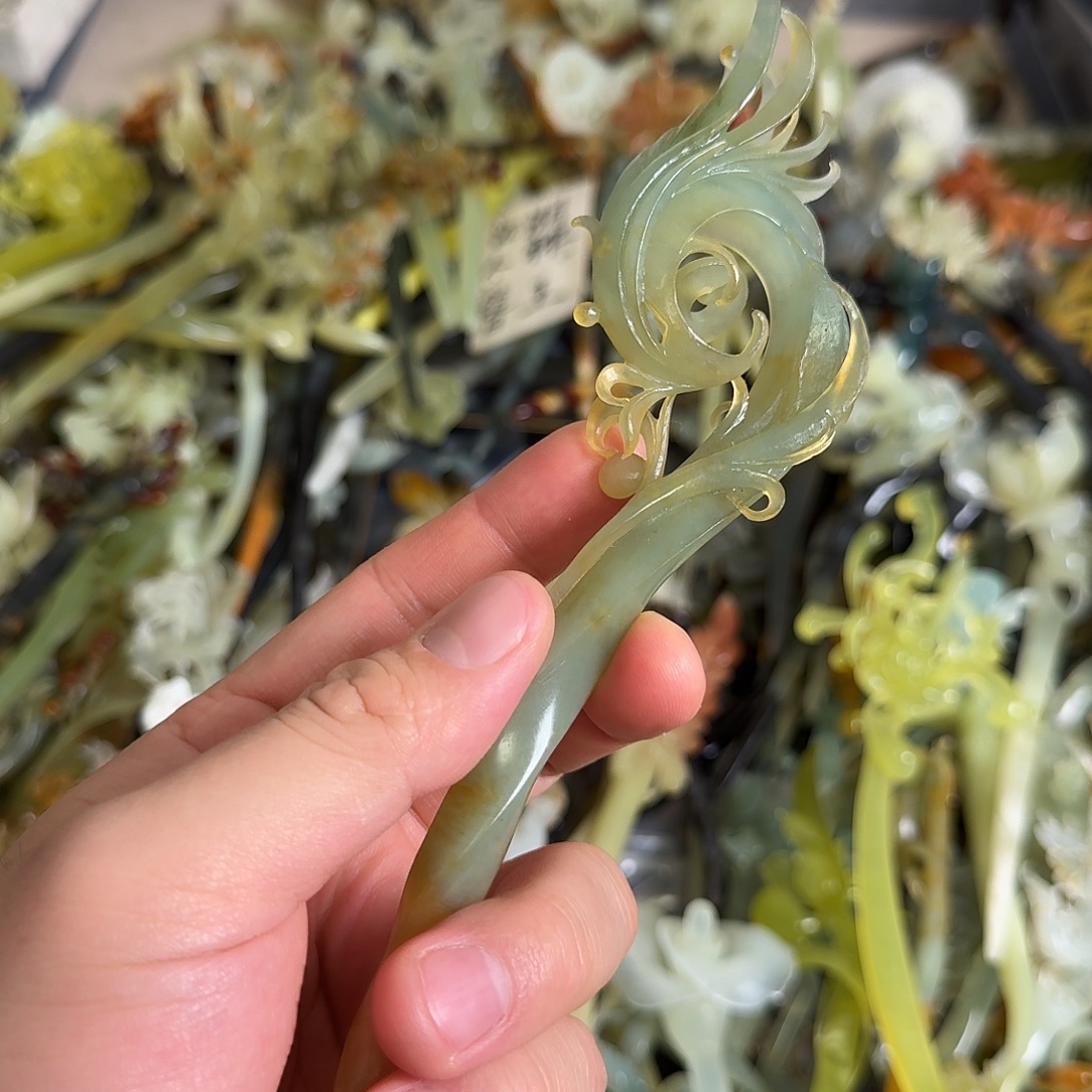 绿***红蛇纹石玉未镶嵌发饰