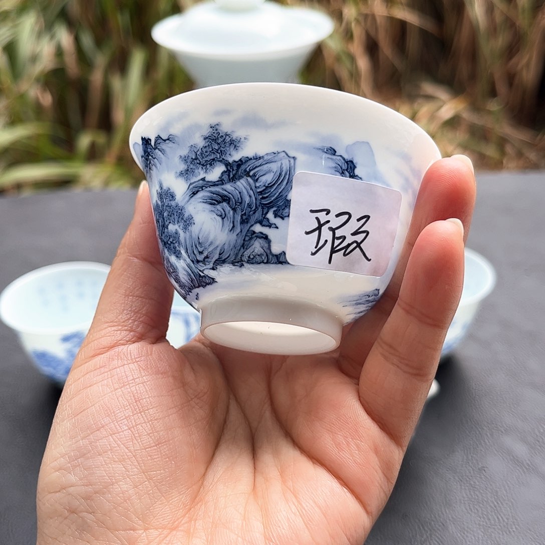 戒***白景德镇陶瓷艺术品