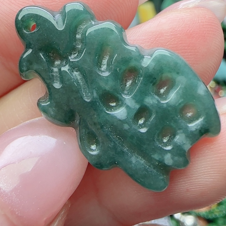 翡翠未镶嵌颈饰天然A货118