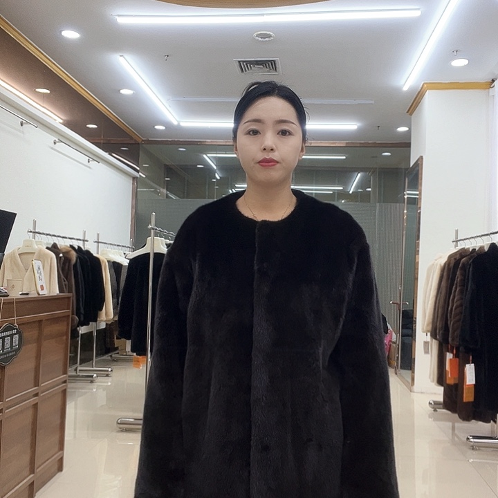 圆领本黑宝嘉美66衣长