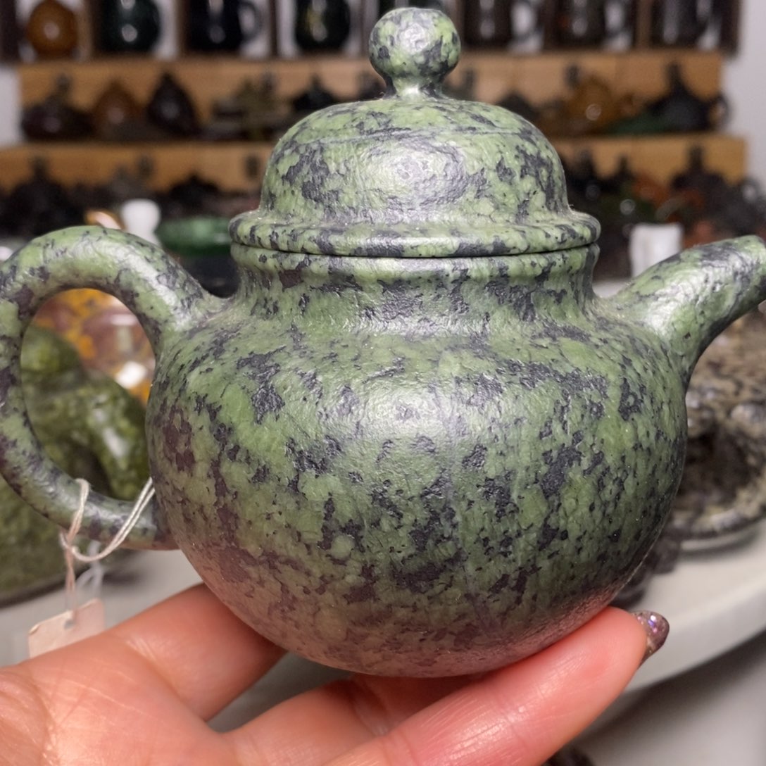 藏玉药王石福利款掇球壶210cc