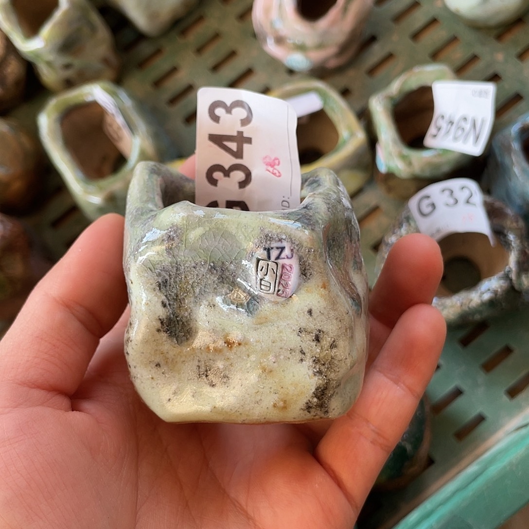 坛子姐花盆 小白孤品 内口3.5*3.8左右