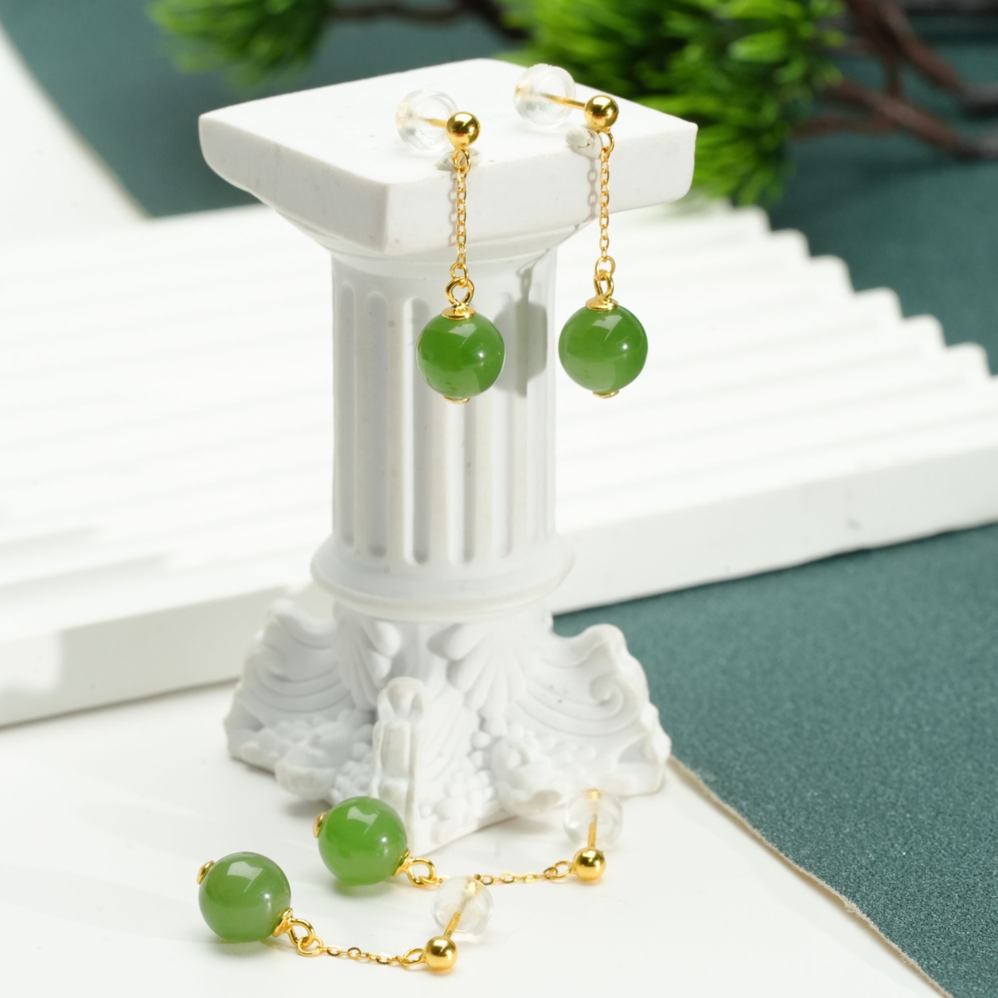 【小北好物】S925银镶嵌和田玉耳钉约8mm【多样性发一件】QH10X985