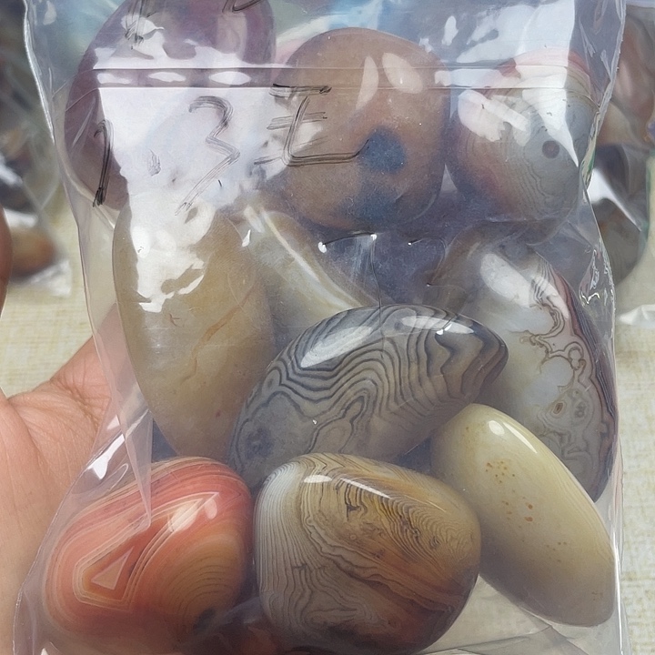 7***7玛瑙/玉髓未镶嵌珠宝半成品