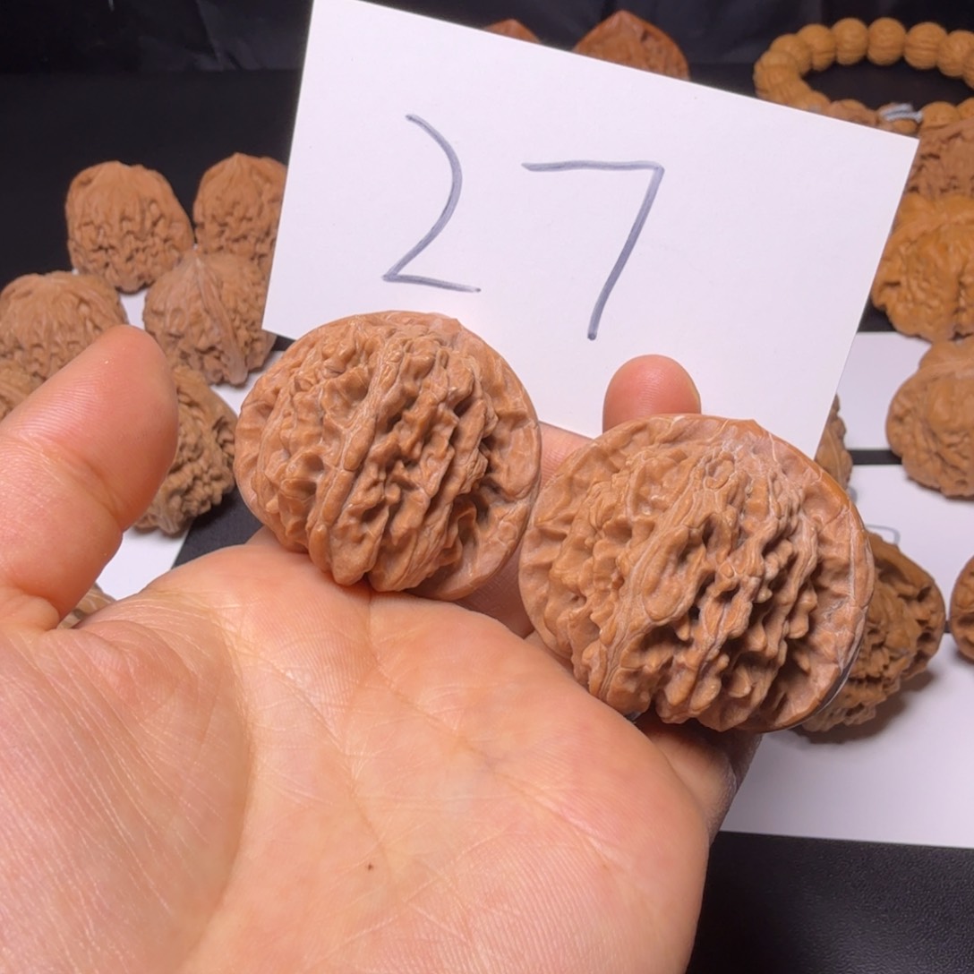 文玩核桃把件四座楼狮子头