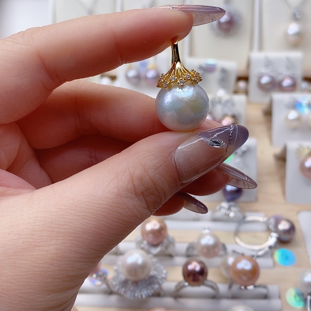 淡水珍珠吊坠(赠链)合金