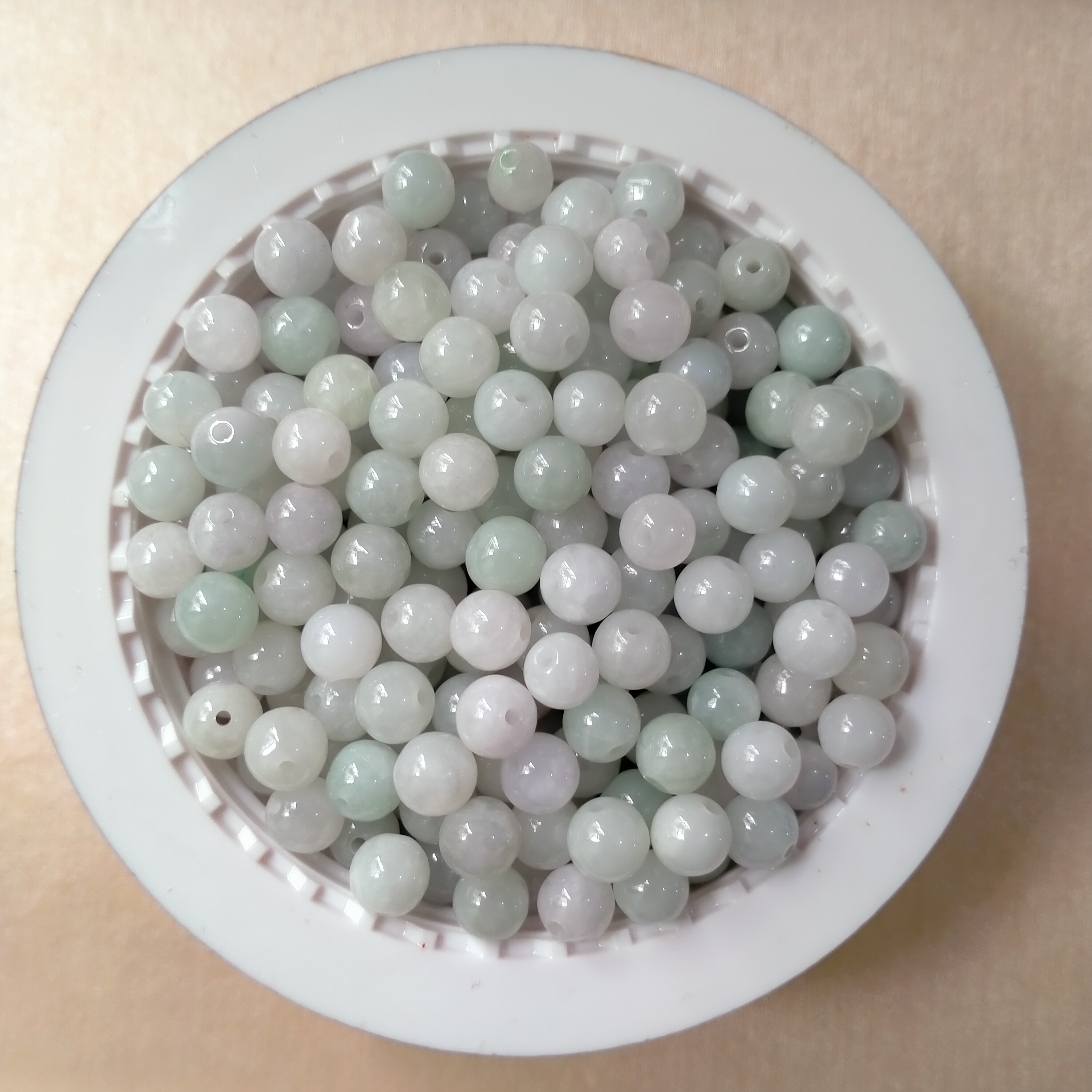 艺萱小米珠翡翠，（发十个）A货冰绿，尺寸约卡六适合手工DIY，微瑕