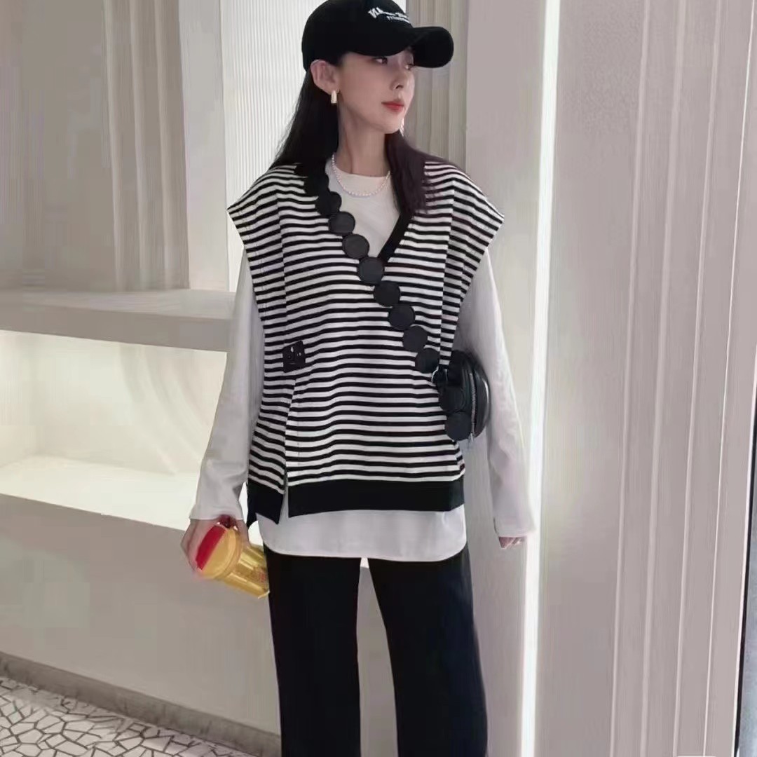 MASIENDI/玛丝恩迪V领宽松时尚条纹套头马甲40150