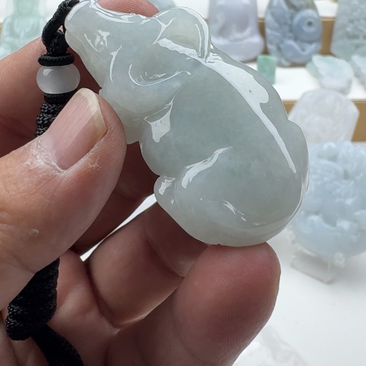 翡翠未镶嵌颈饰天然缅甸A货翡翠