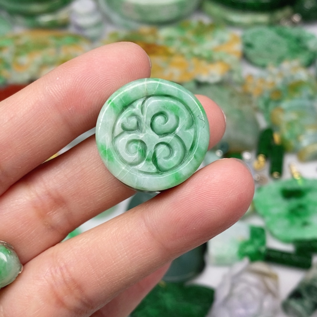 翡翠未镶嵌吊坠(不含链)