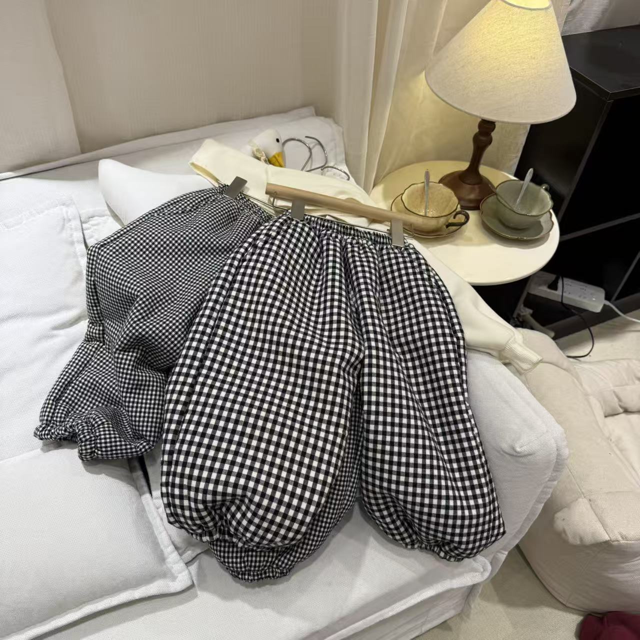 韩版2025年新款童装加绒格纹宽松灯笼裤时尚洋气百搭裤子