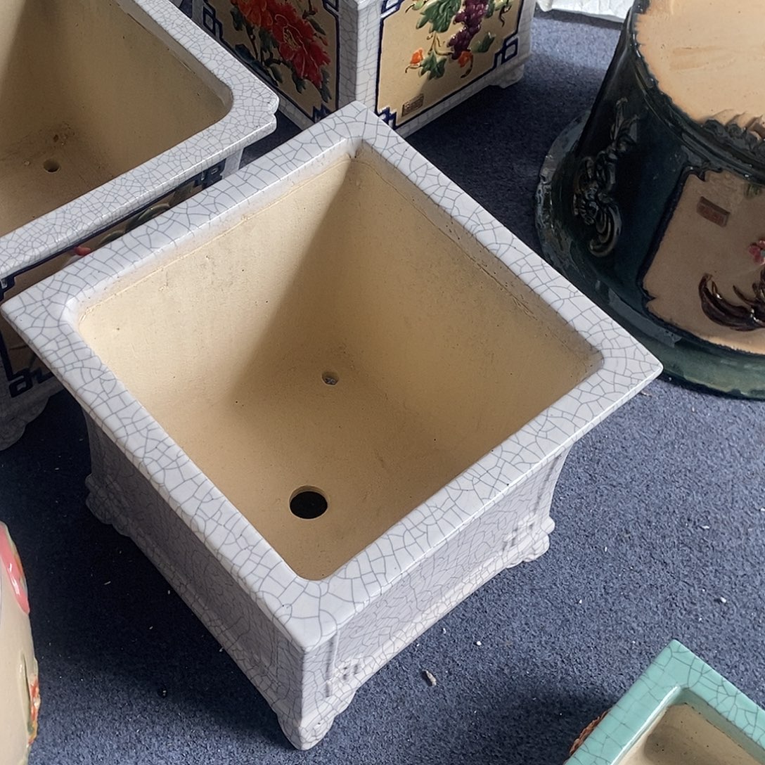 星***❽正宗岭南石湾盆白冰