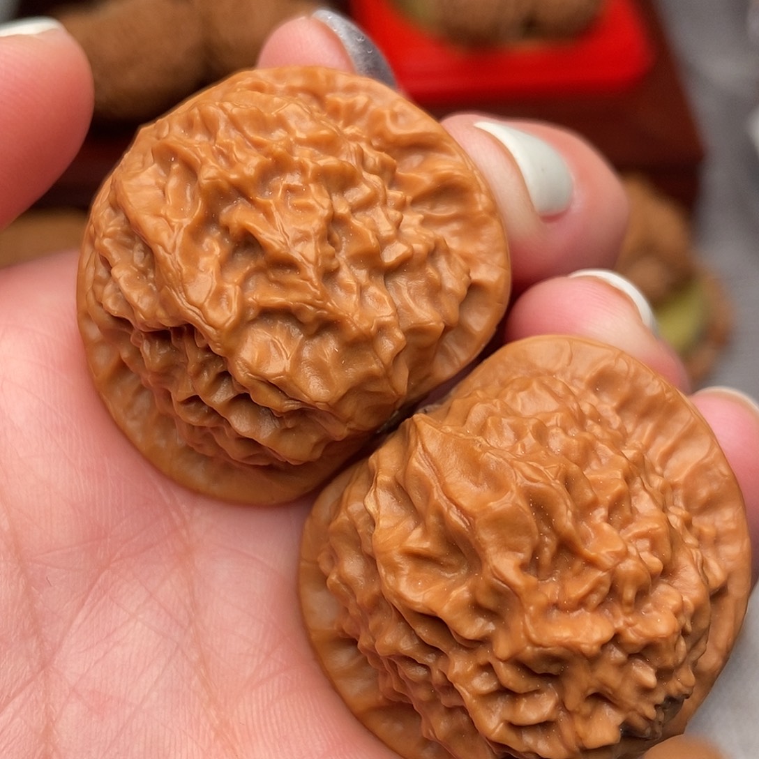 文玩核桃把件瓷娃娃37