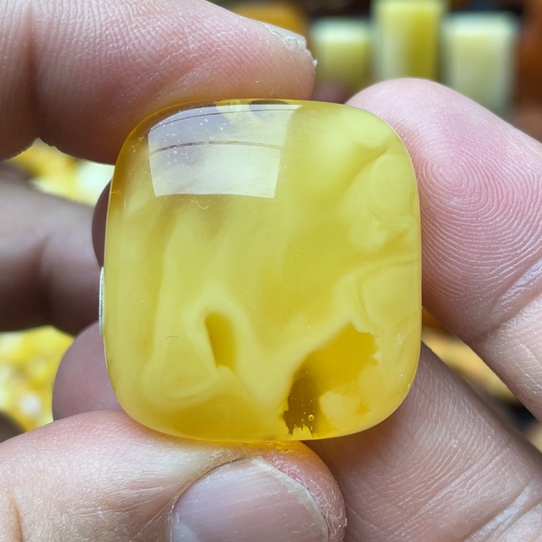 蜜蜡颈饰未镶嵌蜜蜡吊坠