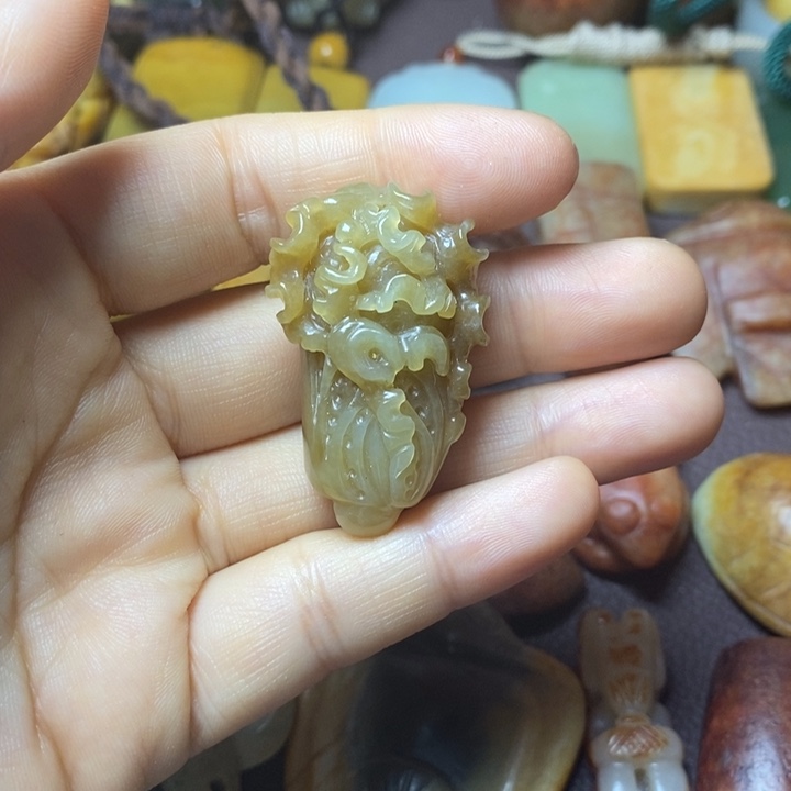 岫岩老玉（透闪石质玉）未镶嵌挂件