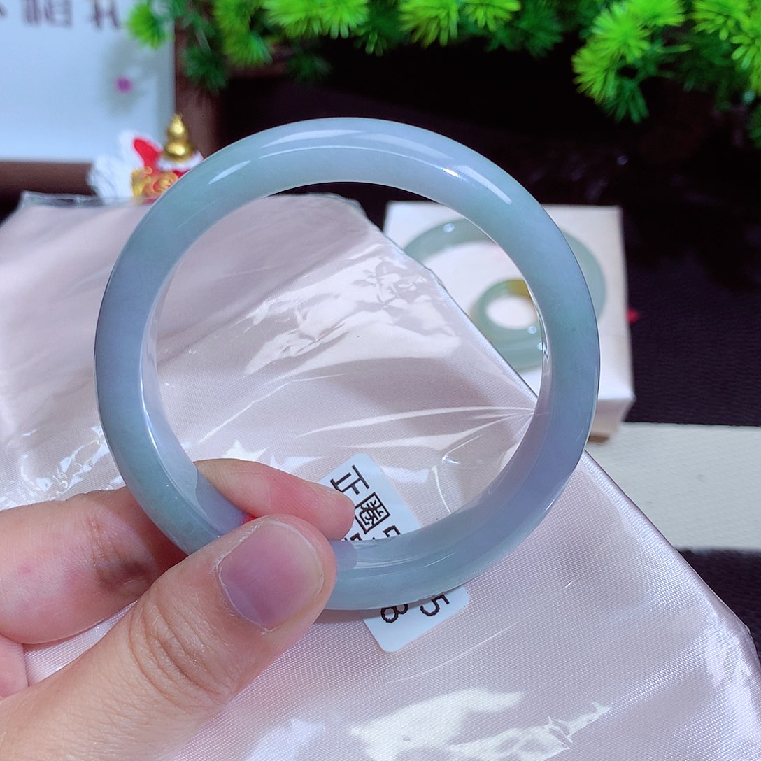 翡翠未镶嵌手镯278