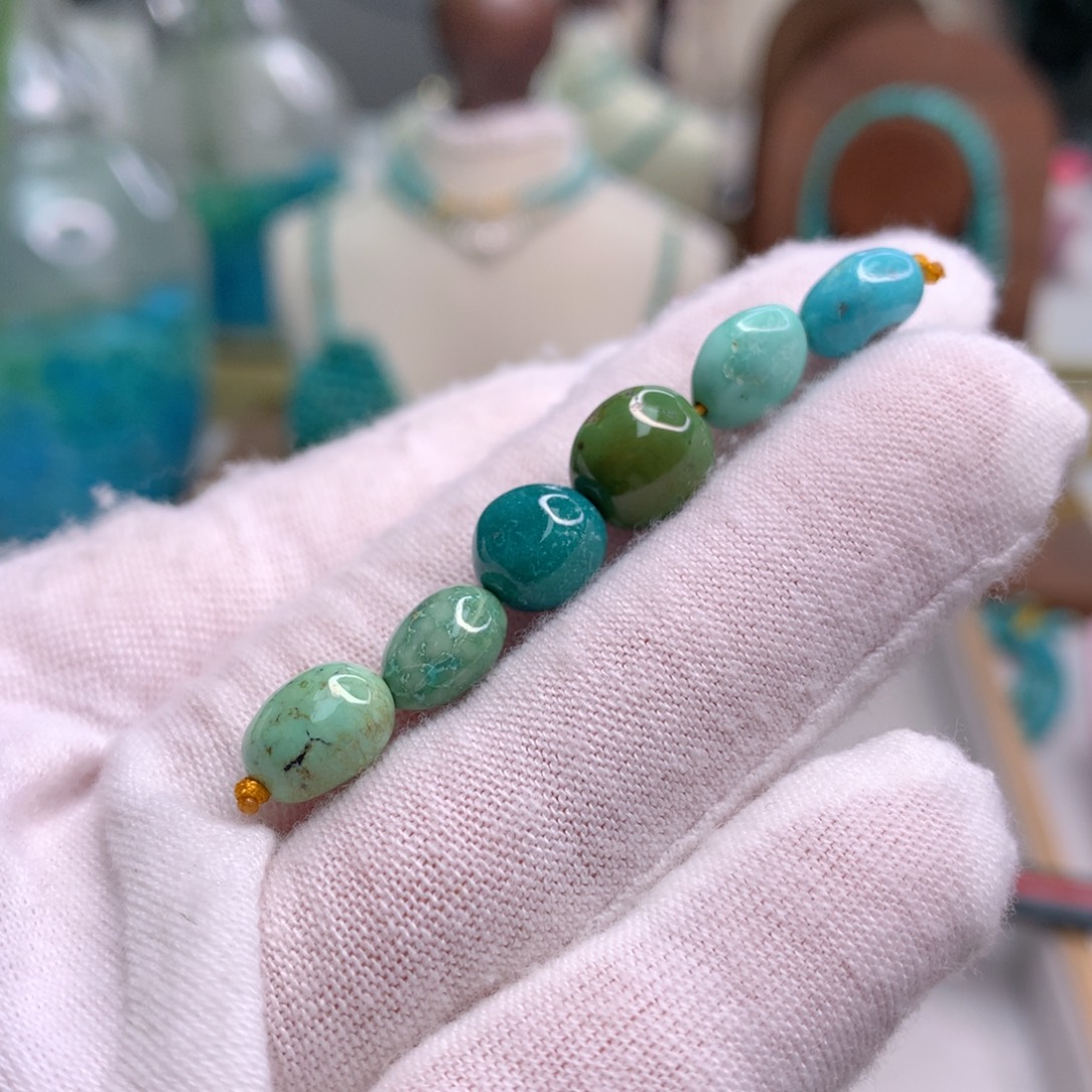 绿松石未镶嵌饰品