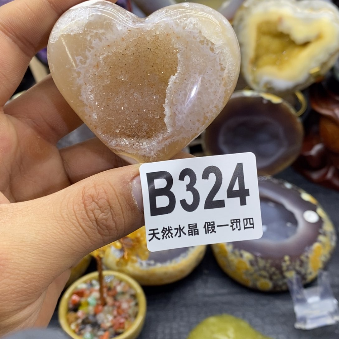 水晶大型摆件（非配饰）未镶嵌