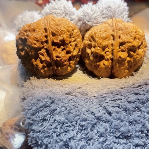把件文玩核桃老款鼻烟壶带彩49左右