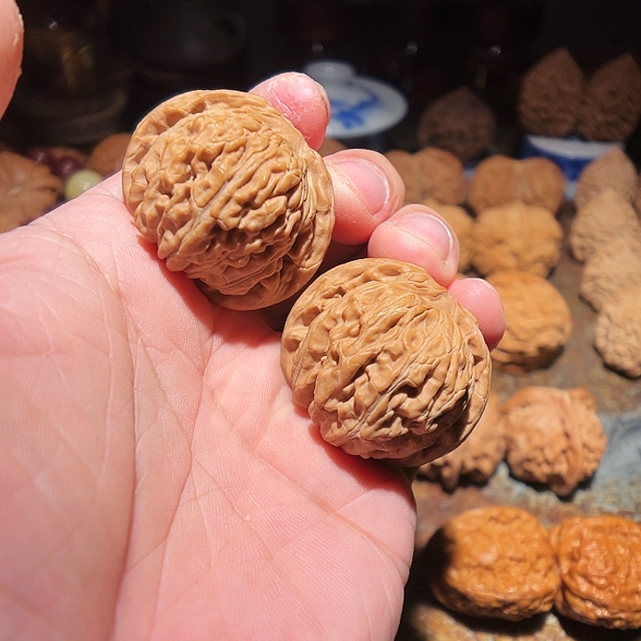 大***蟹文玩核桃吊坠全品23年汉高楼