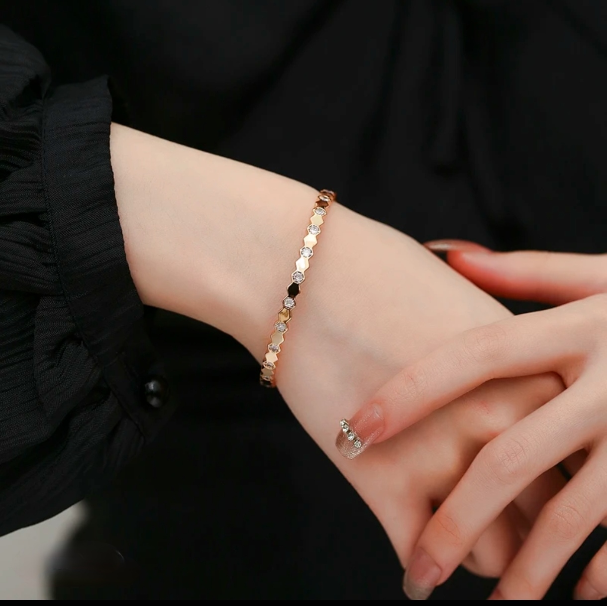 钛钢手镯 高级定制蜂巢手镯322