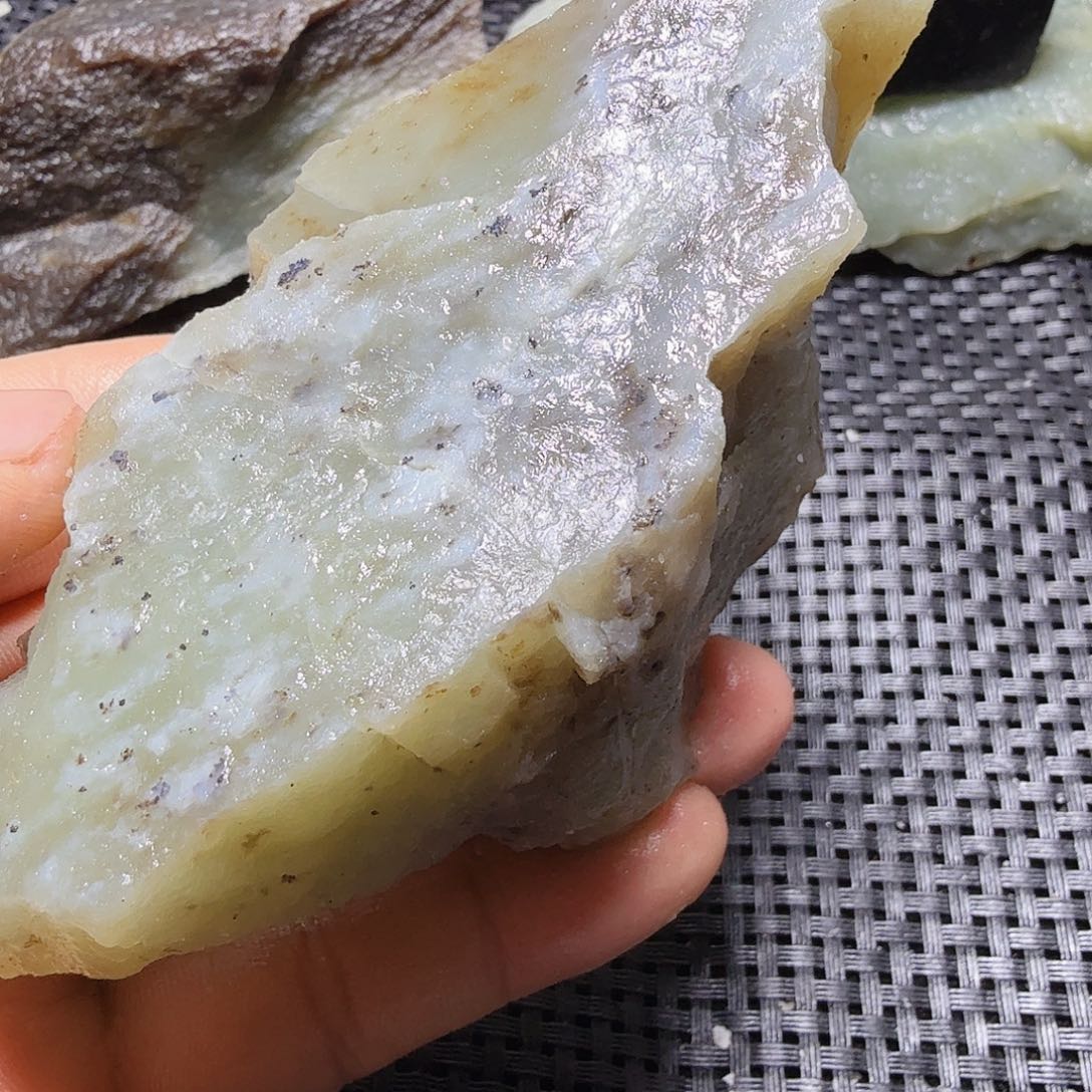 和田玉（糖玉）未镶嵌珠宝半成品