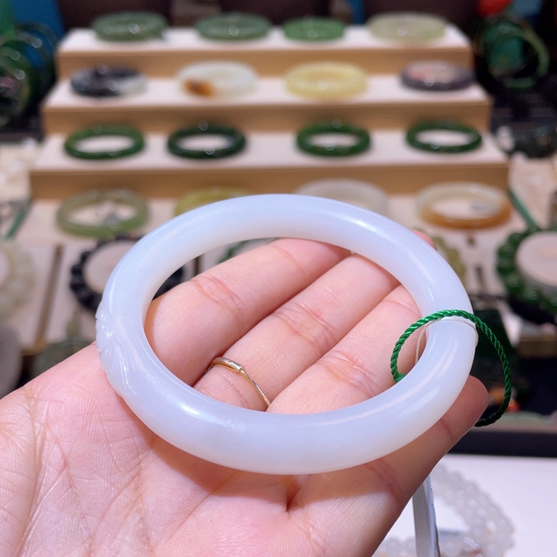 和田玉高品白玉手镯56、57未镶嵌