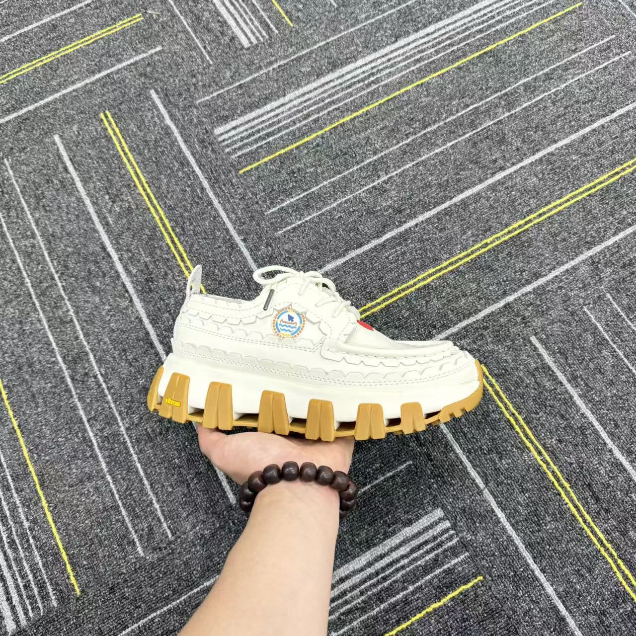 DSQUARED2/D二次方V底复古轻便增高休闲鞋（运动鞋码加大一码拍）