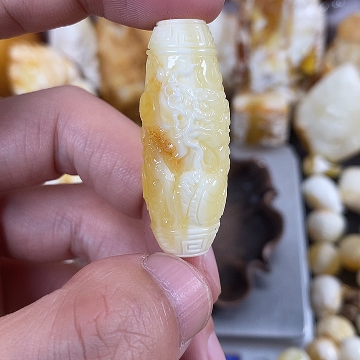 斓***橙琥珀未镶嵌裸石我