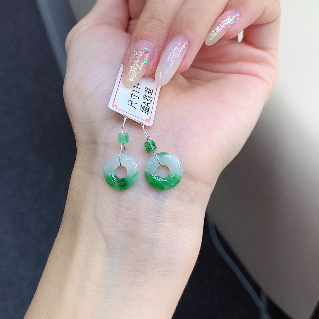 未镶嵌戒指翡翠甜甜圈