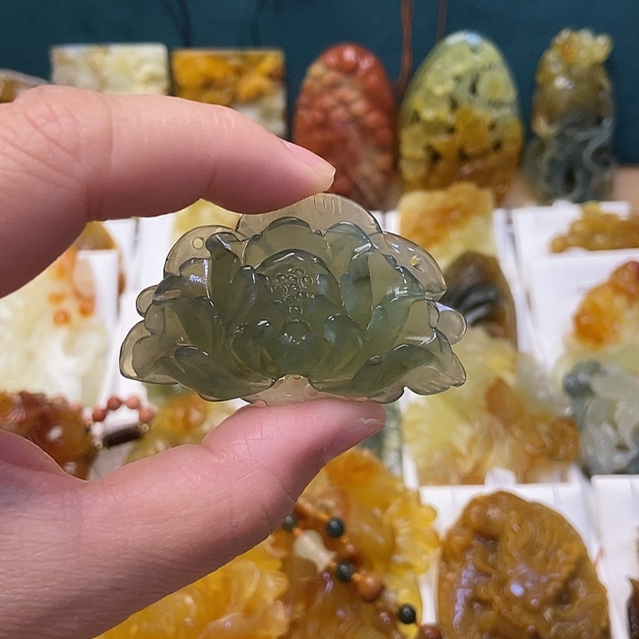 蛇纹石玉合金颈饰