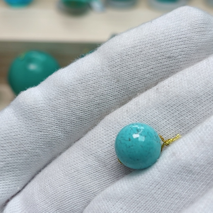 绿松石珠宝未镶嵌小*爬