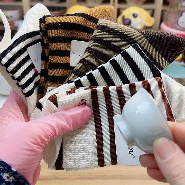 15586858868898899996