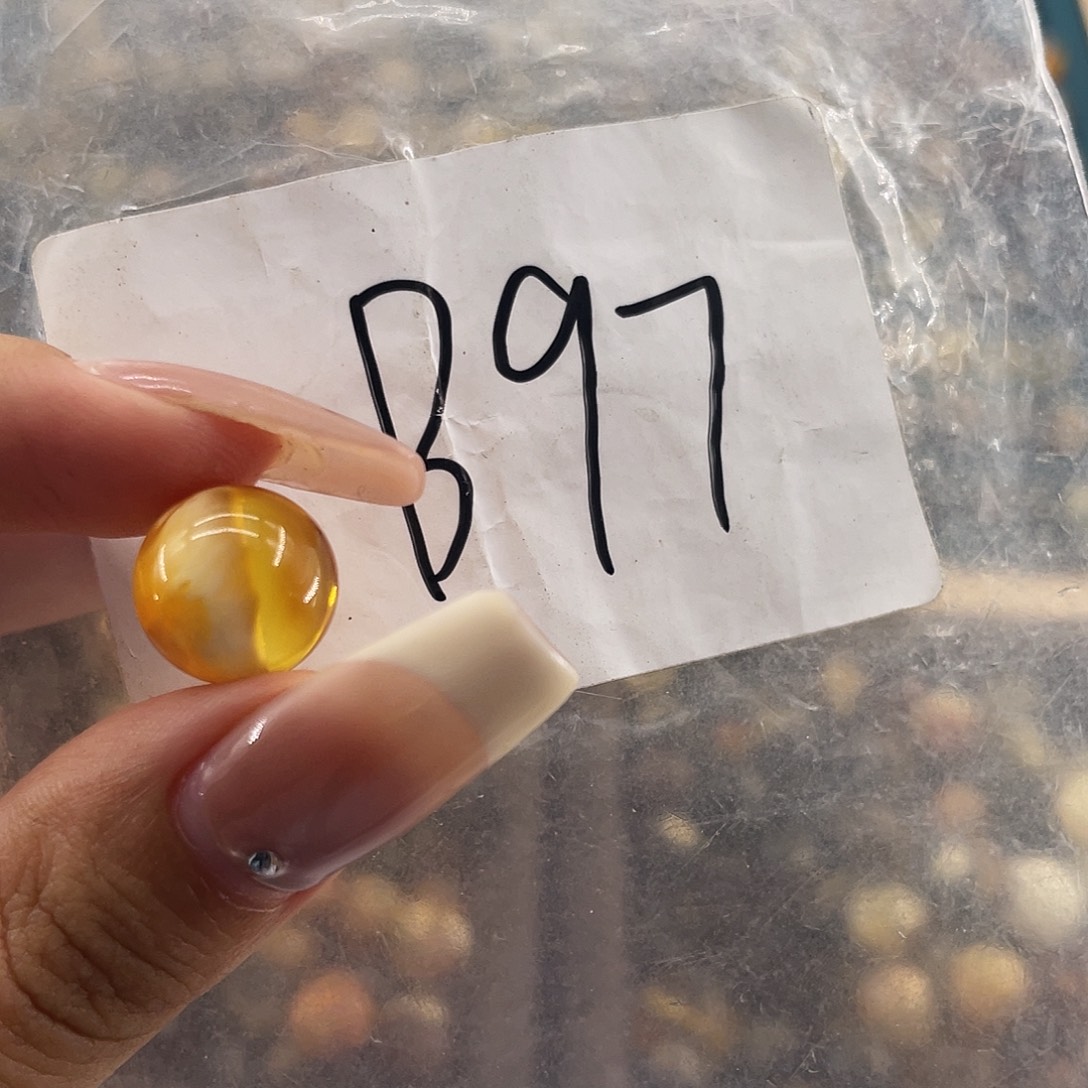 琥珀未镶嵌裸石12.5福利
