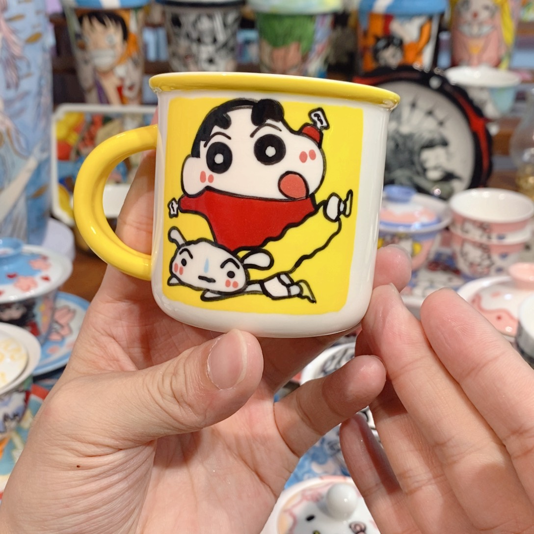 都是釉下彩手绘陶瓷