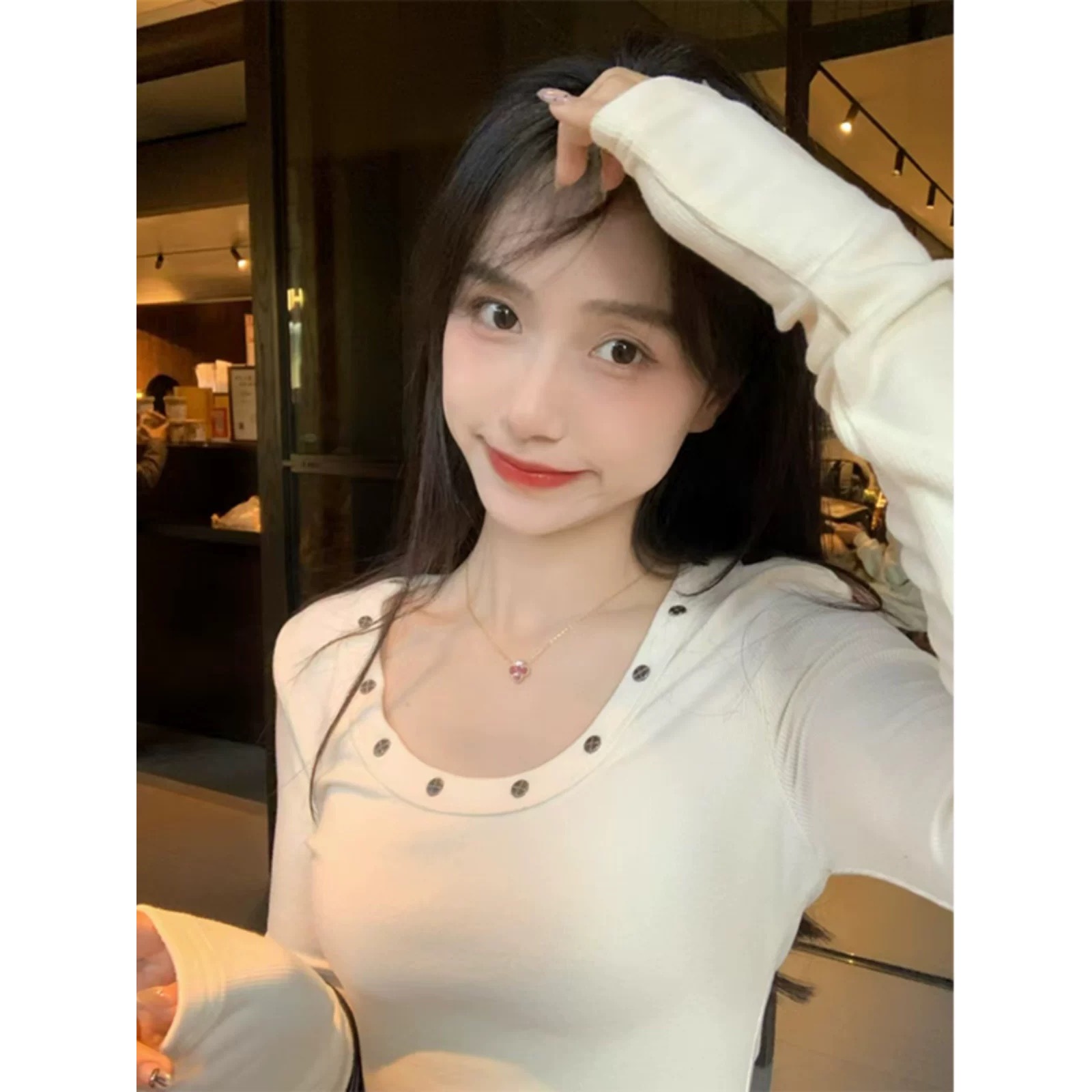 静雅STUDIO  纯欲铆钉白色修身打底  JY3201