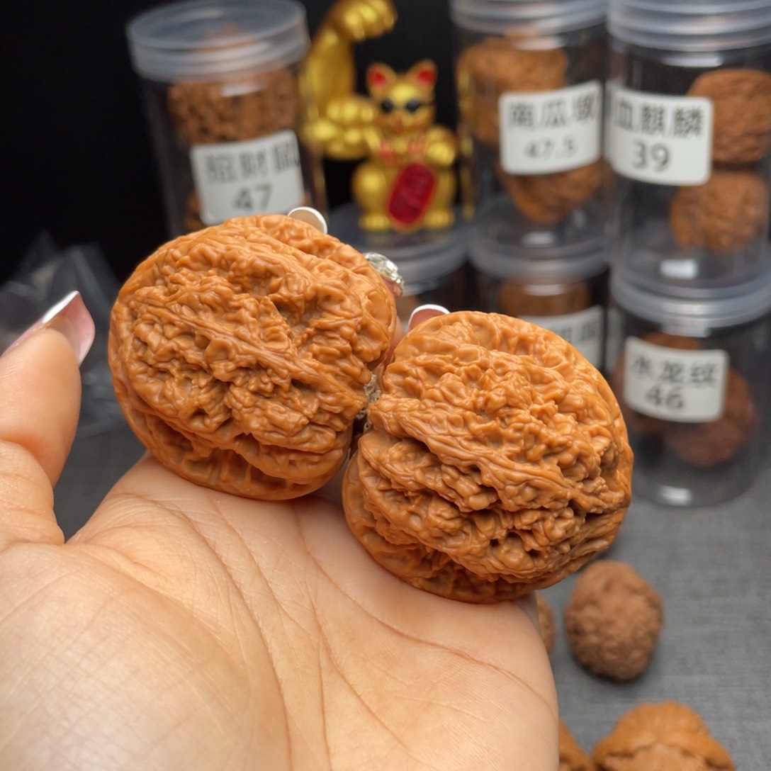 文玩核桃把件那***吧大粗筋