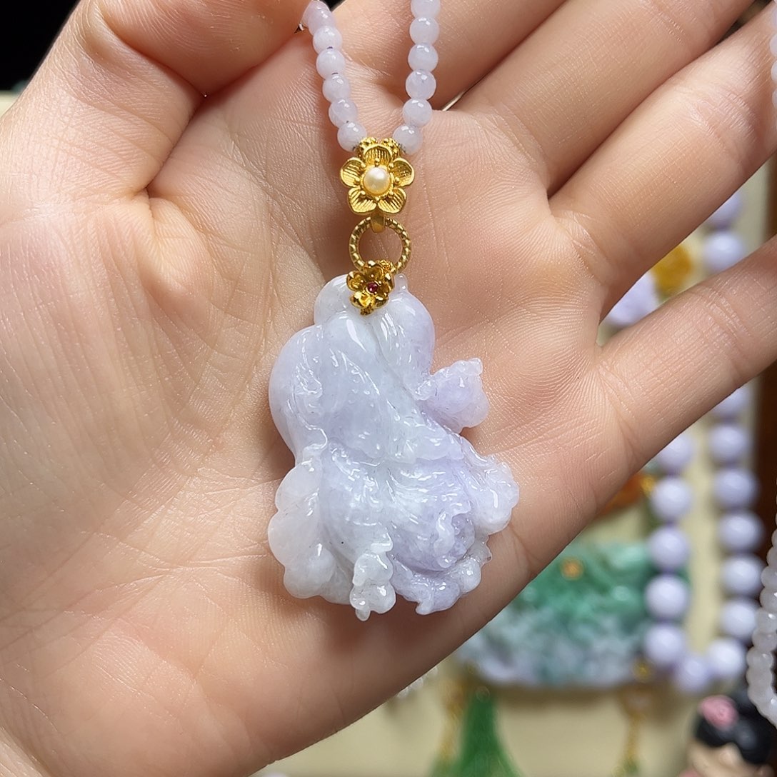 翡翠颈饰未镶嵌天然翡翠